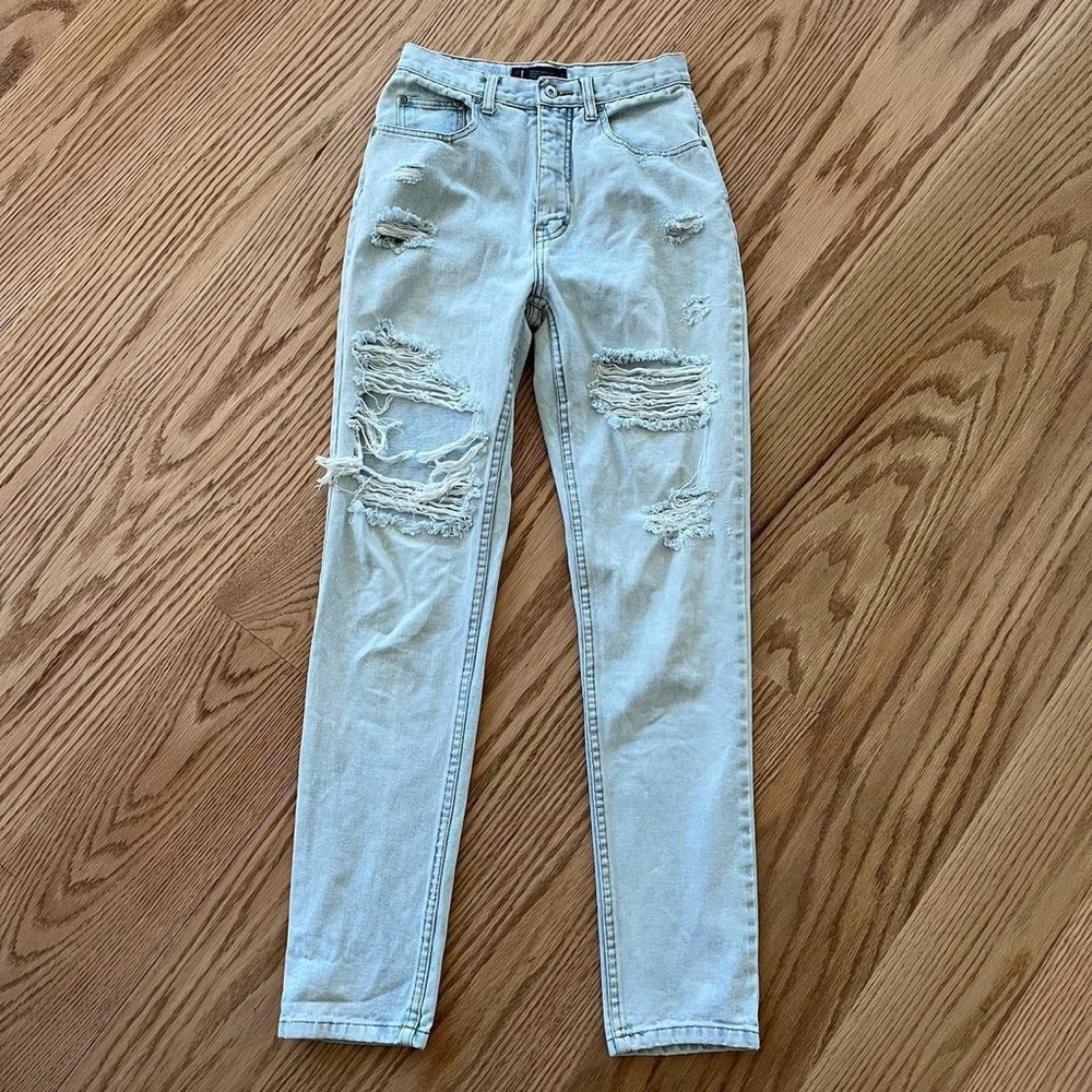 Light wash distressed jeans